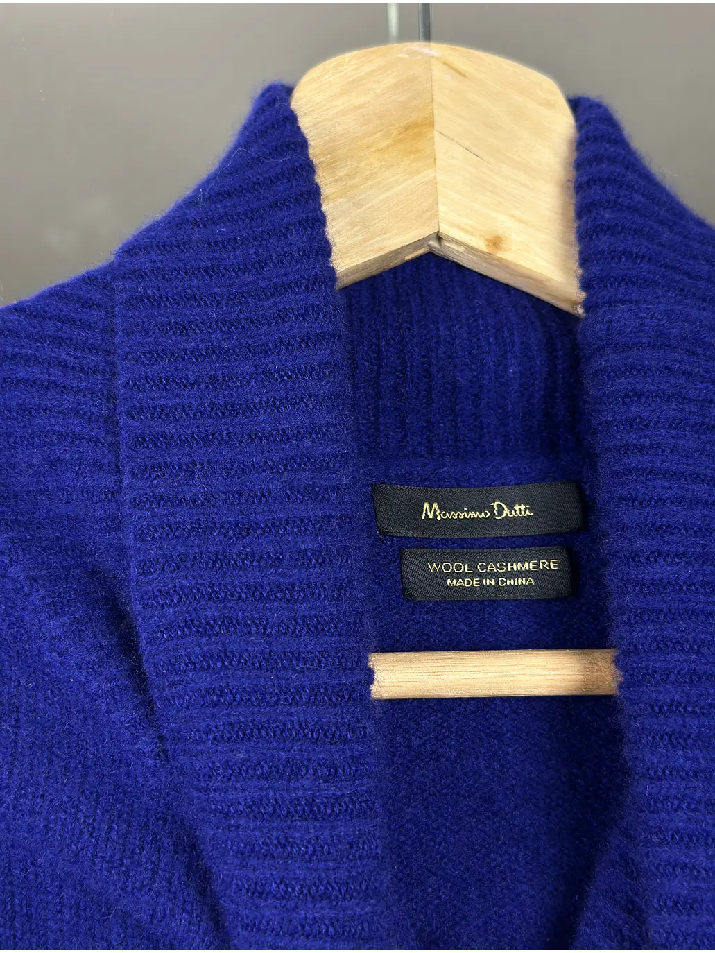 Chaleco azul con cuello 3