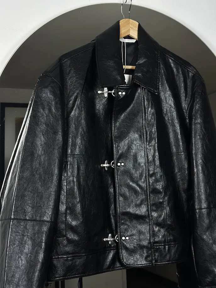 Chaqueta cuero sintético  3