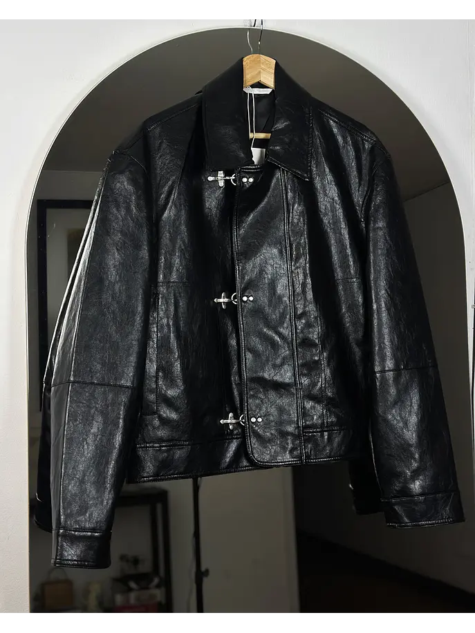 Chaqueta cuero sintético  1