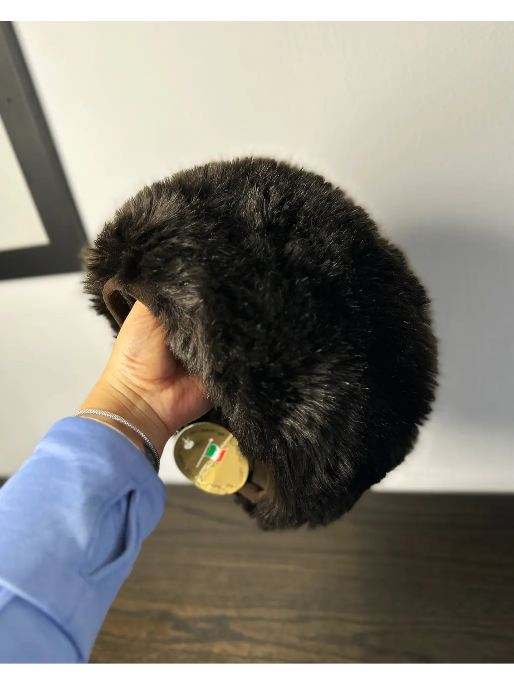Gorro café piel sintética  4