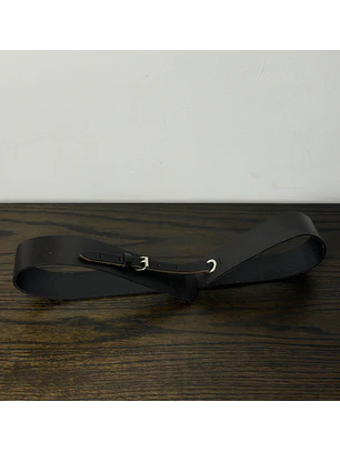 Cinturón de cuero negro 