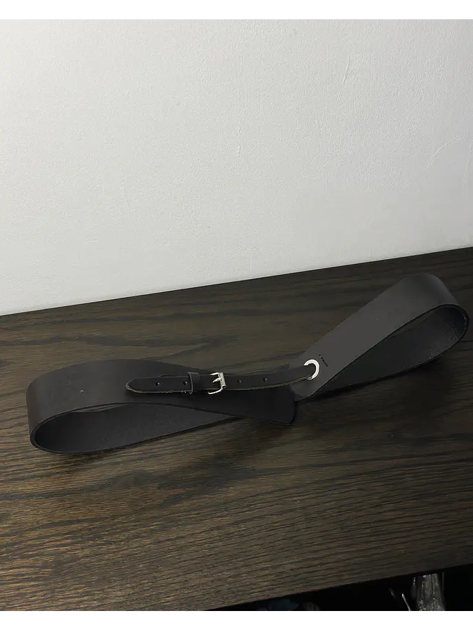 Cinturón de cuero negro  2