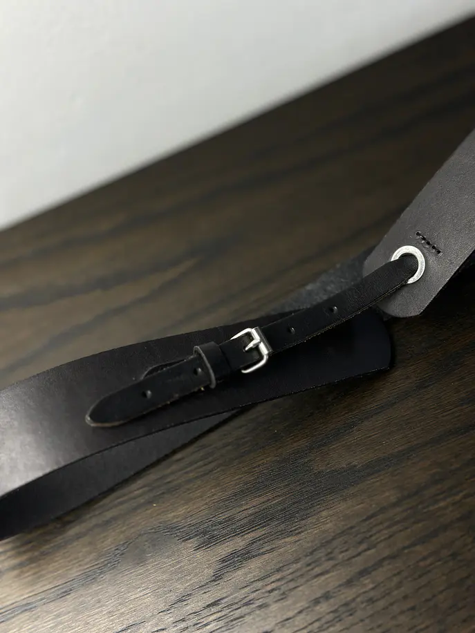 Cinturón de cuero negro  4