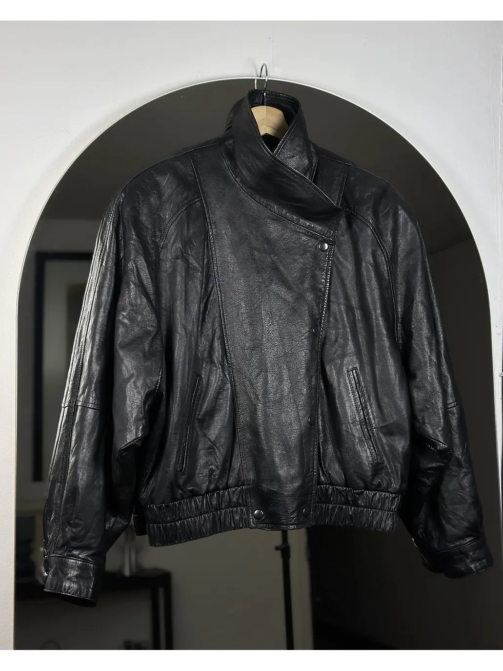Chaqueta de cuero negra  7