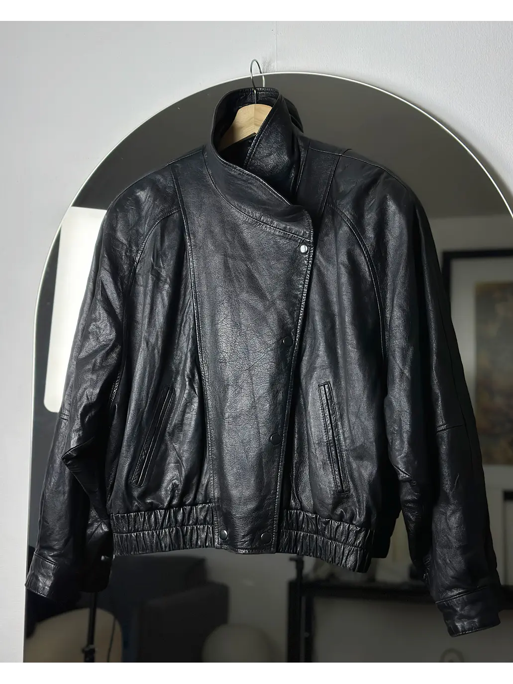 Chaqueta de cuero negra  2