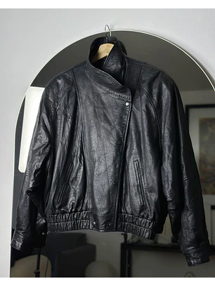 Chaqueta de cuero negra 