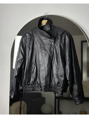 Chaqueta de cuero negra 