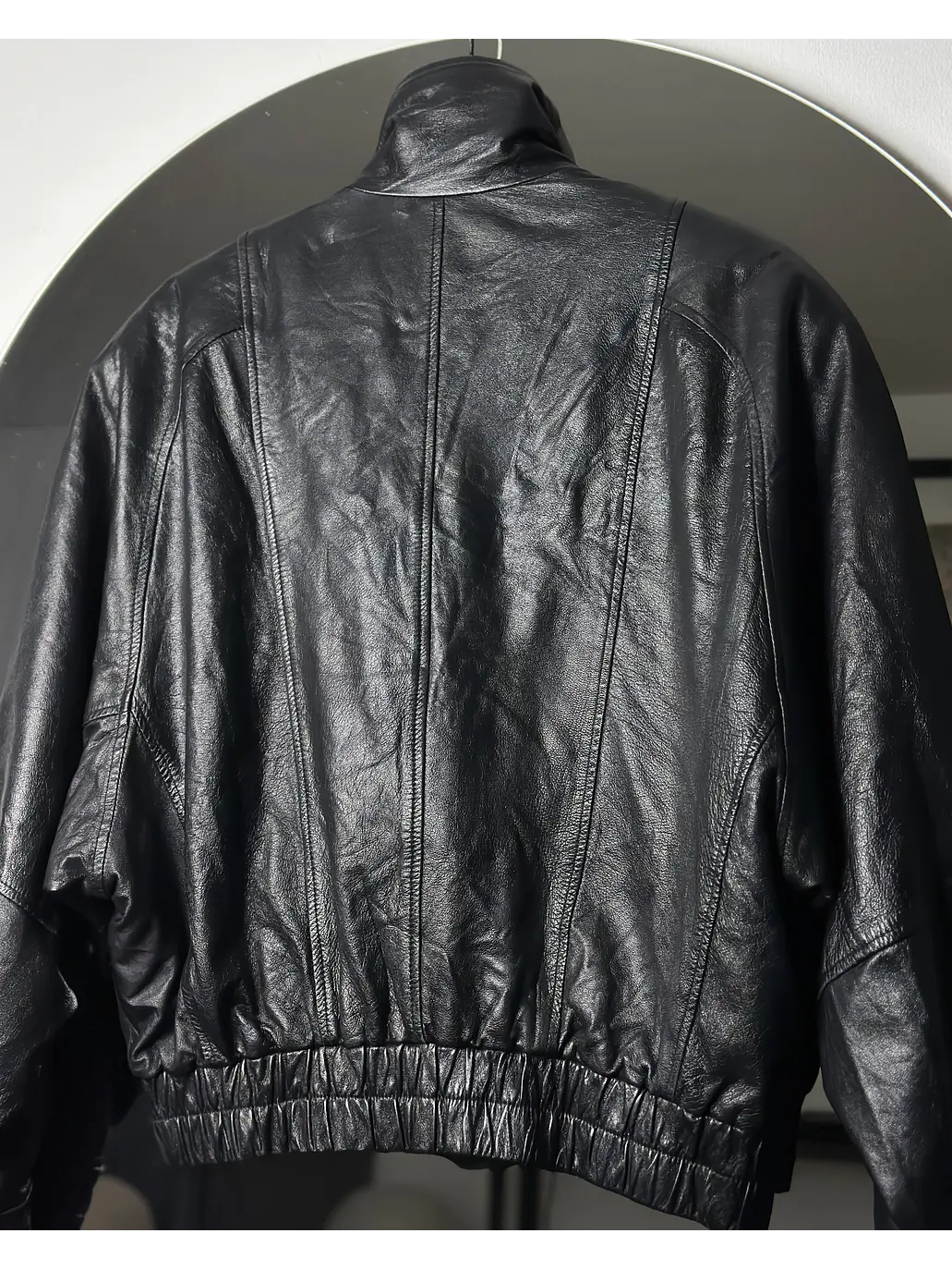 Chaqueta de cuero negra  6
