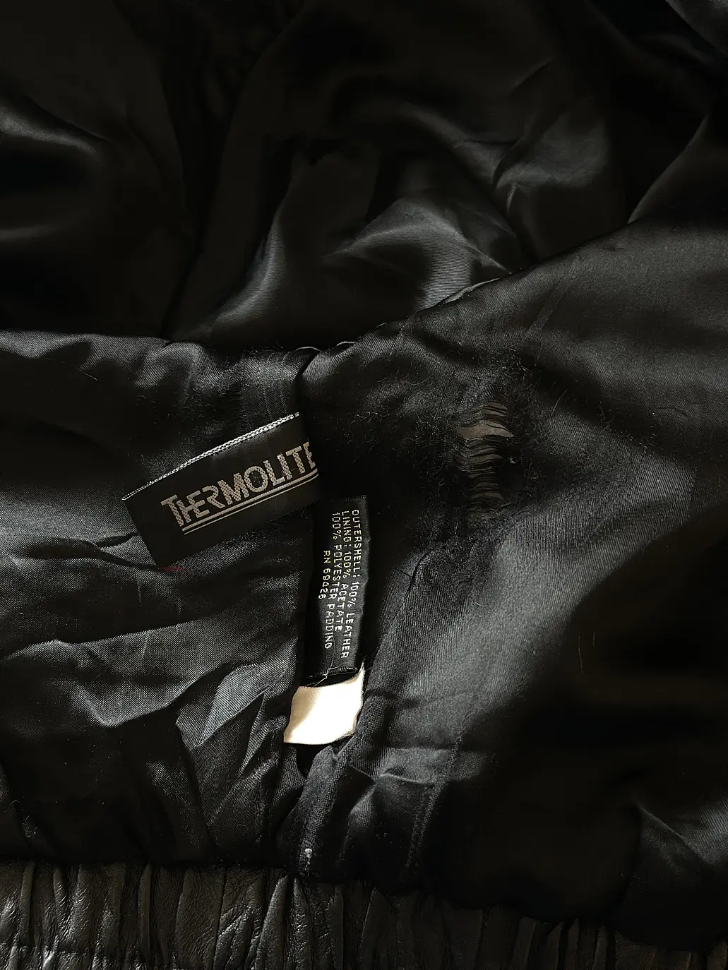 Chaqueta de cuero negra  8