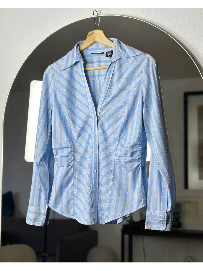 Camisa rayada celeste  4