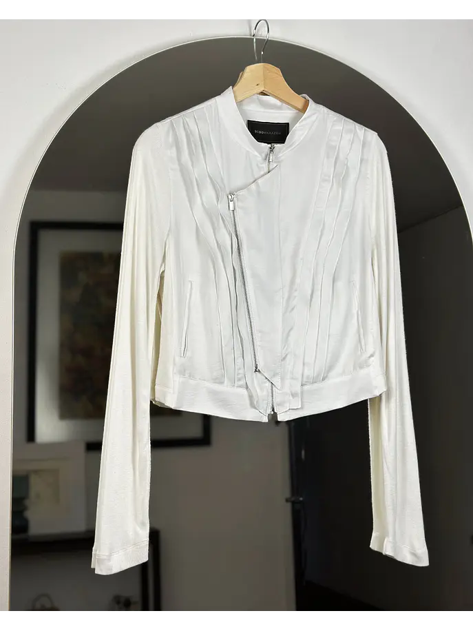 Chaqueta blanca satinada 1