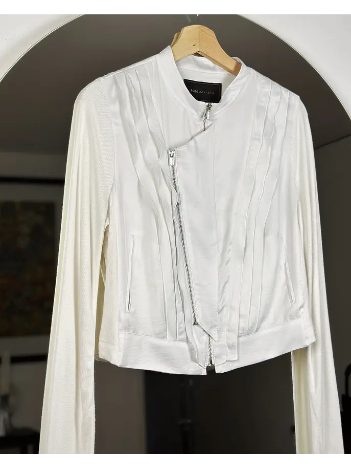 Chaqueta blanca satinada 2