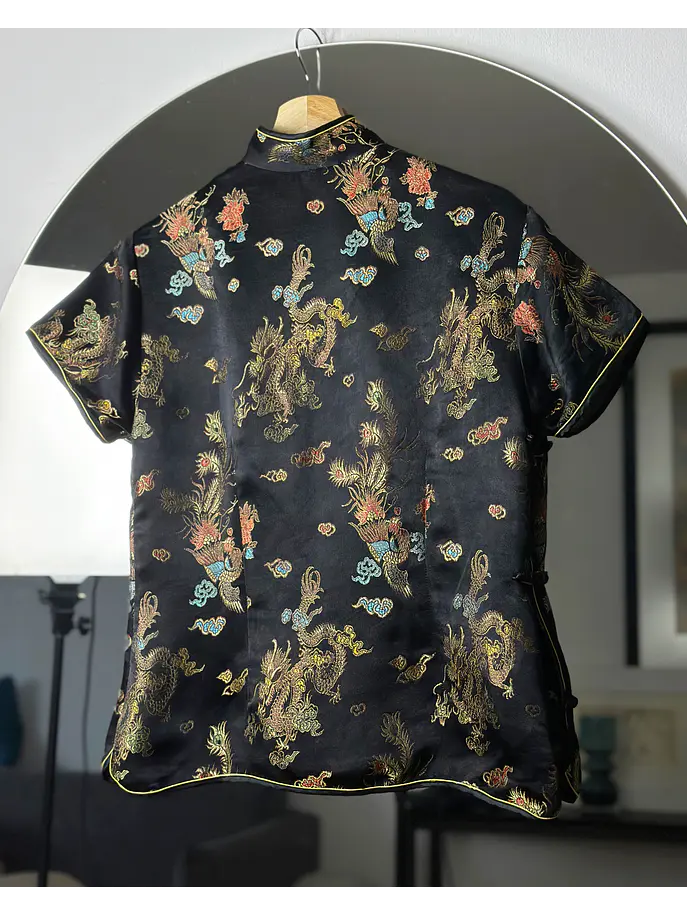 Camisa satinada estilo qipao 5