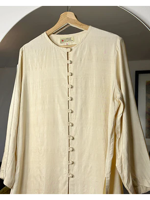 Camisa beige de seda 
