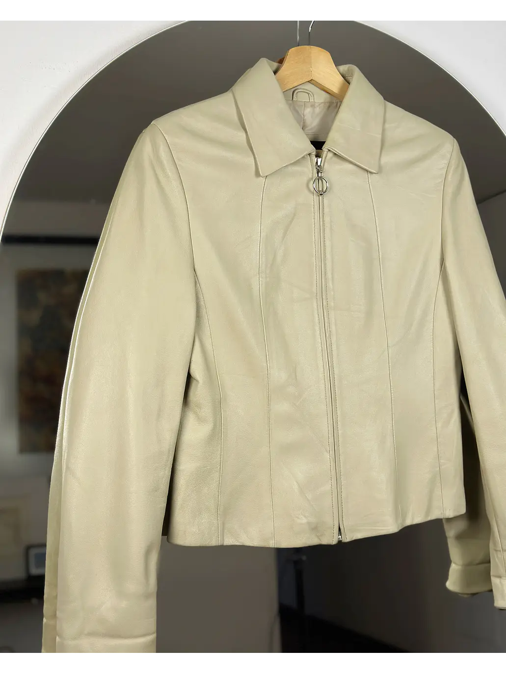 Chaqueta de cuero beige 2