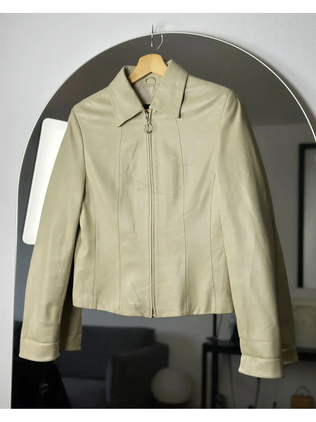 Chaqueta de cuero beige 4