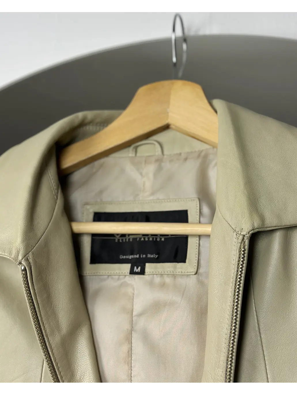 Chaqueta de cuero beige 7
