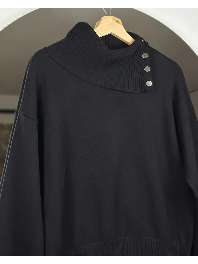 Chaleco negro cuello caído  3