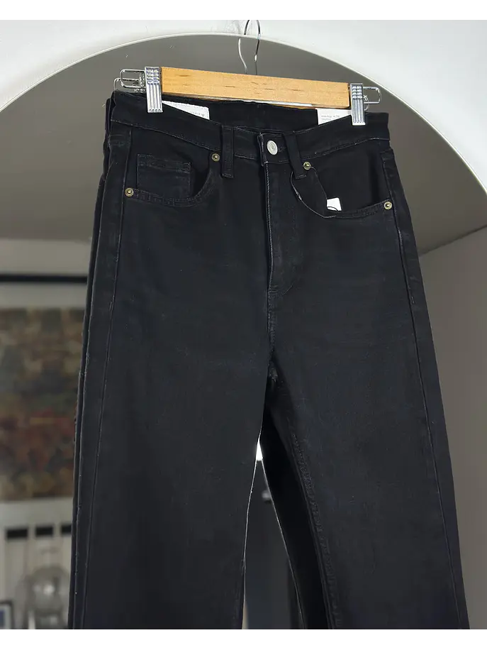 Pantalon negro flare 3