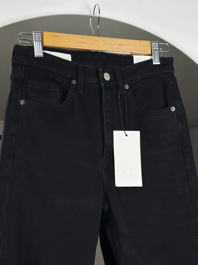 Pantalon negro flare 4