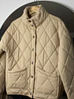 Chaqueta beige acolchada  - Miniatura 2