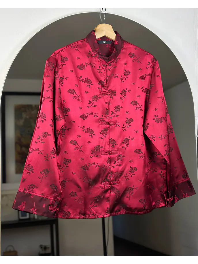 Camisa roja estilo oriental  1