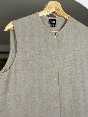 Top gris seda y lino