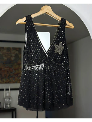 Top de malla bordado