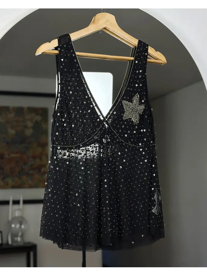 Top de malla bordado 1