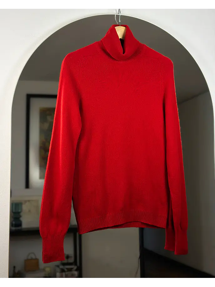 Suéter rojo con cuello 1