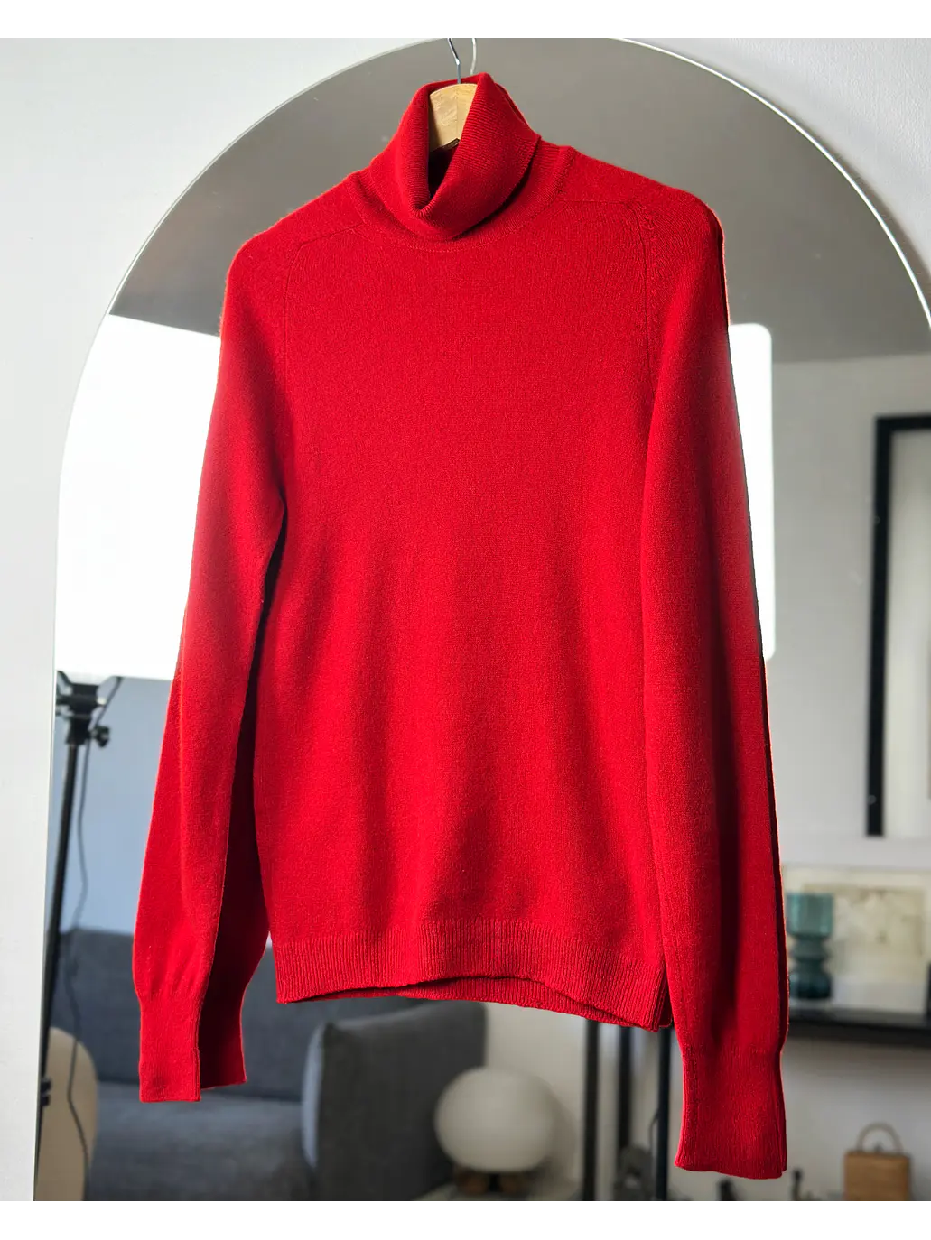 Suéter rojo con cuello 2