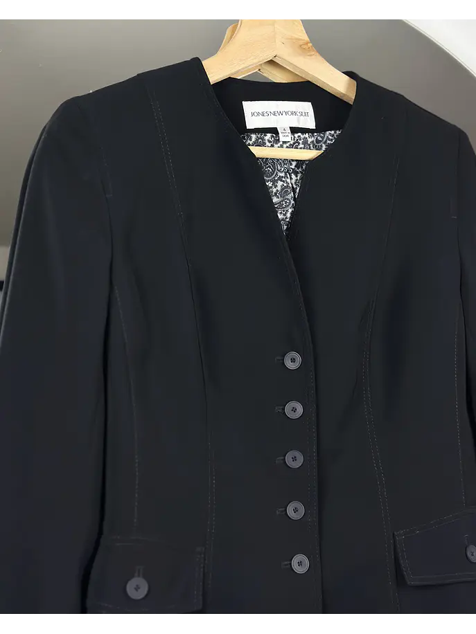 Blazer negro entallado 4