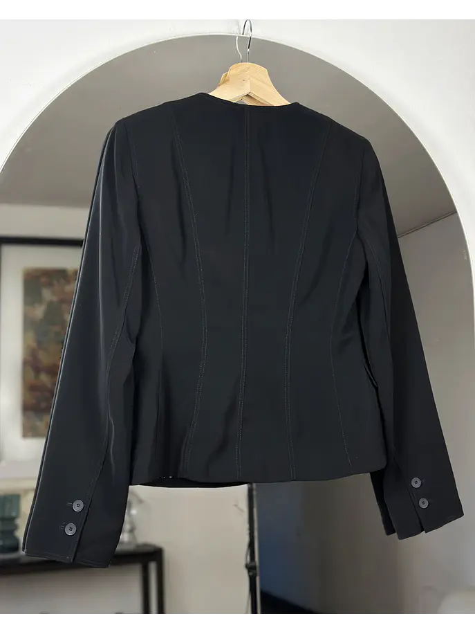 Blazer negro entallado 5