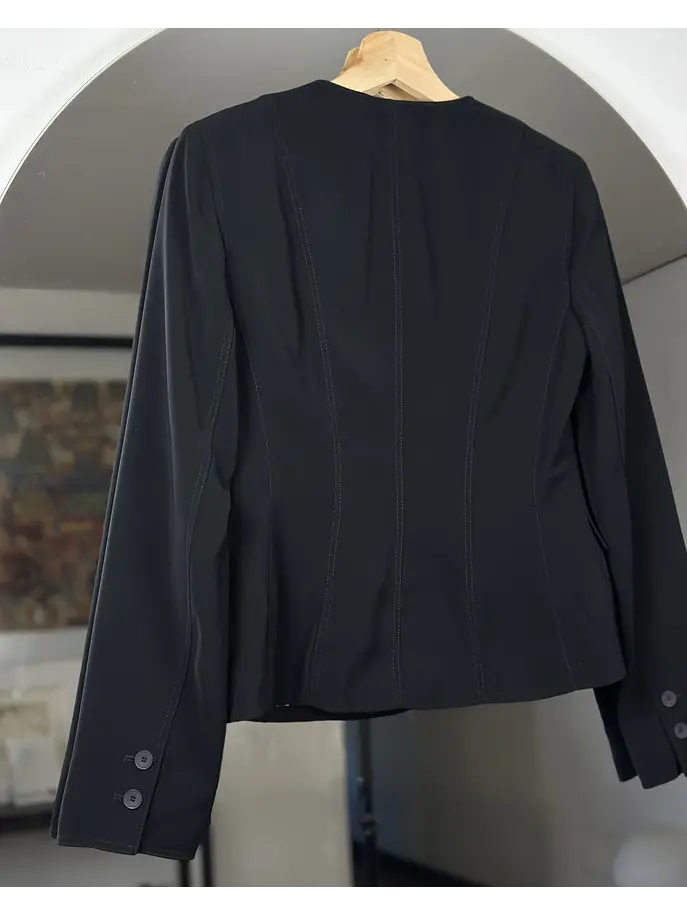 Blazer negro entallado 6