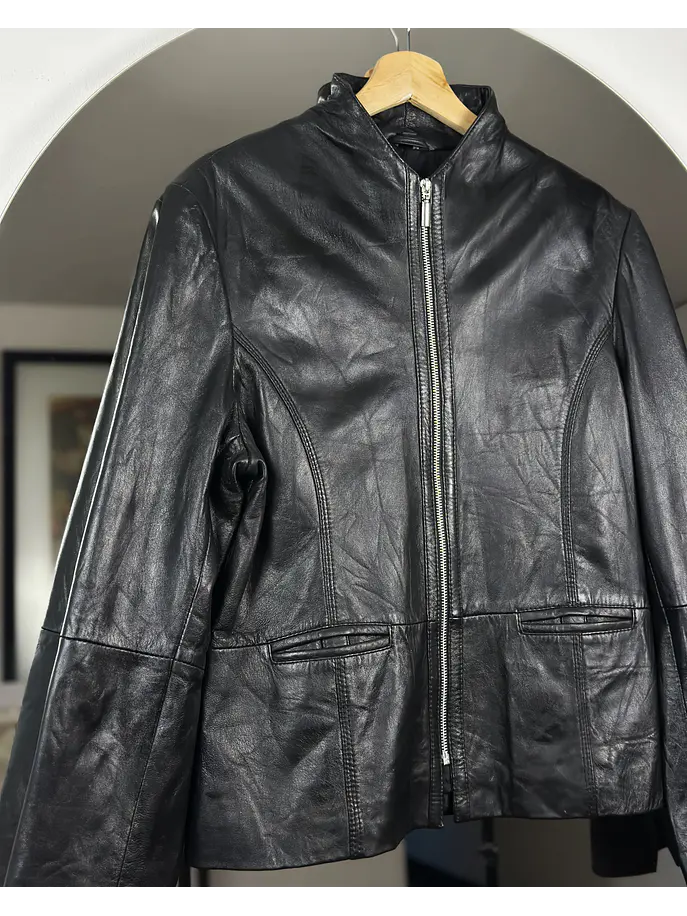 Chaqueta de cuero negra  2