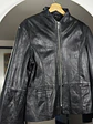 Chaqueta de cuero negra  - Miniatura 2