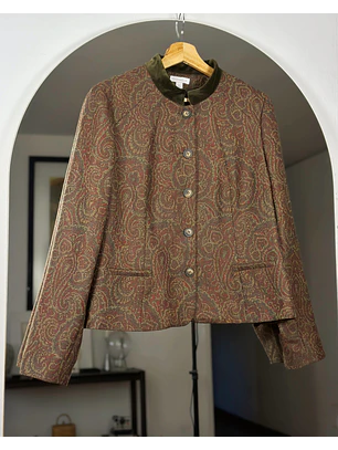 Chaqueta diseño pasley de lana
