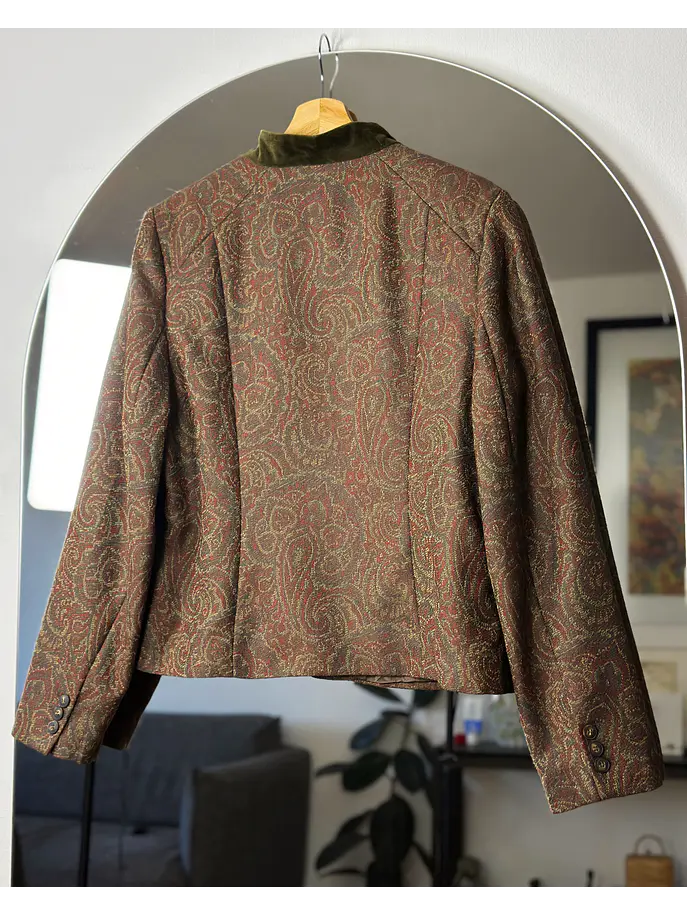 Chaqueta diseño pasley de lana 5