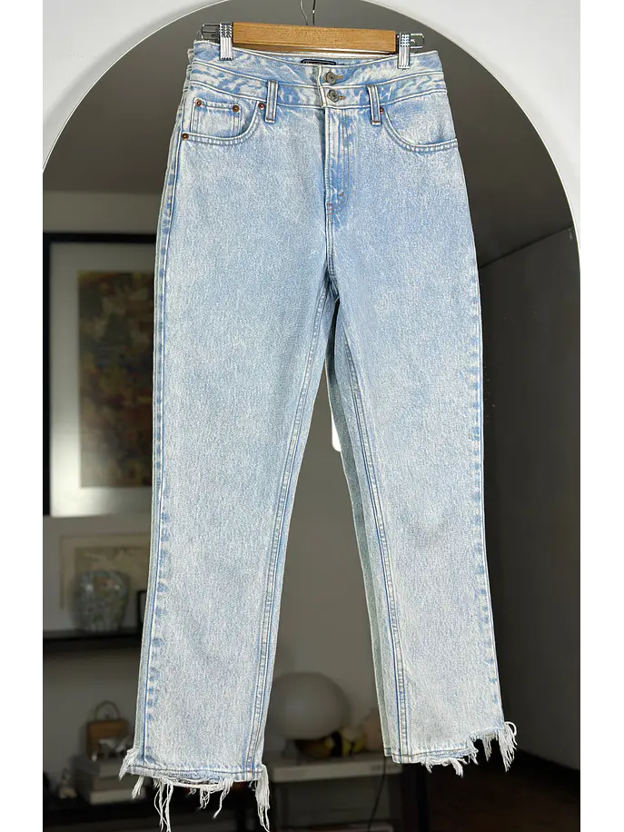 Jeans celeste claro 1