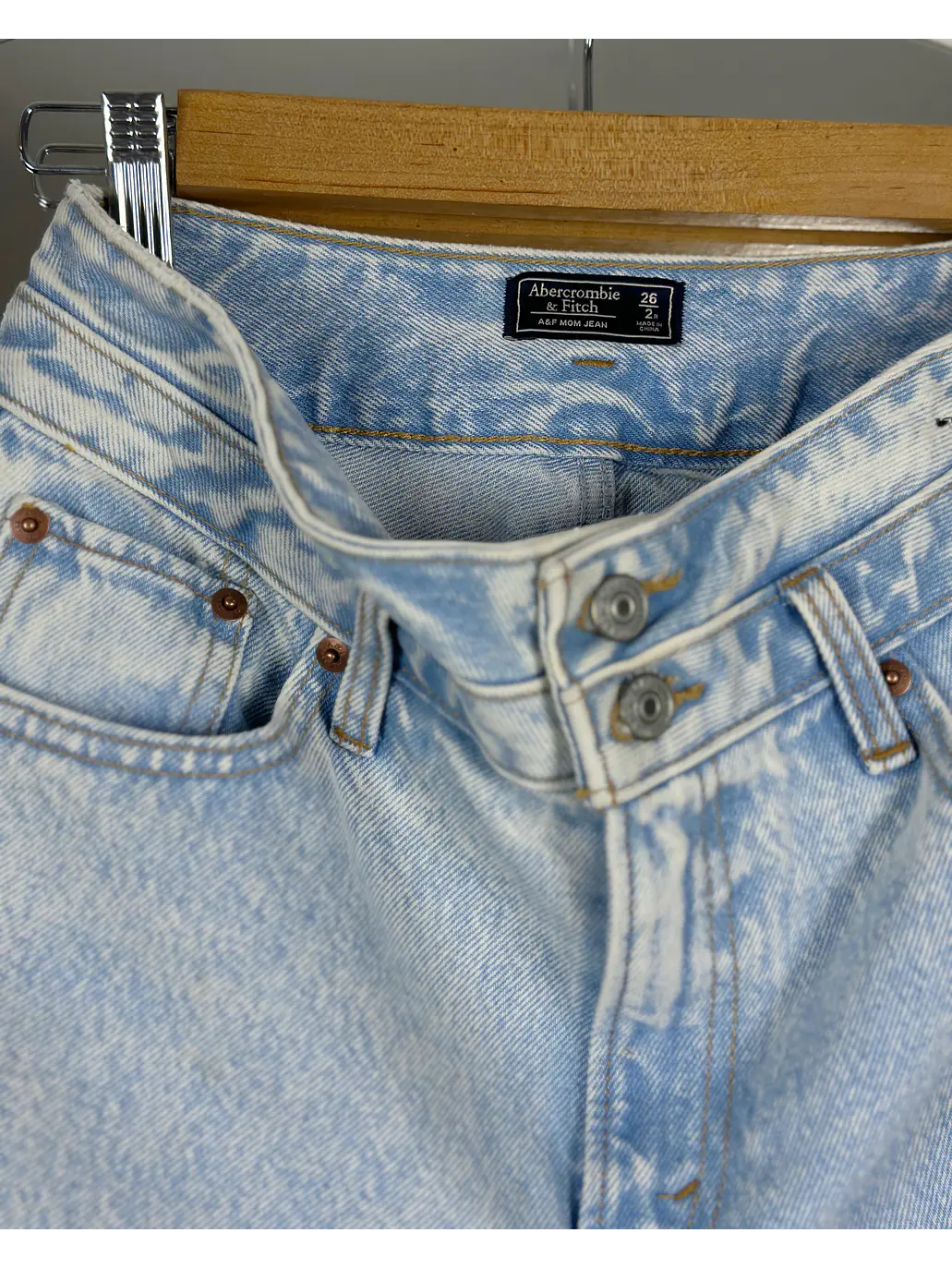 Jeans celeste claro 4