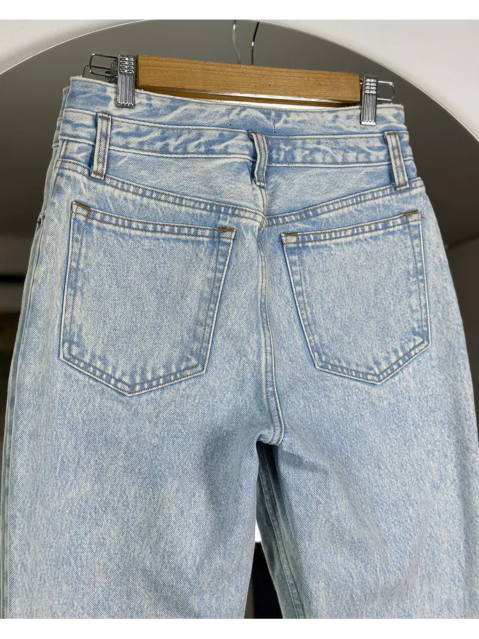 Jeans celeste claro 6