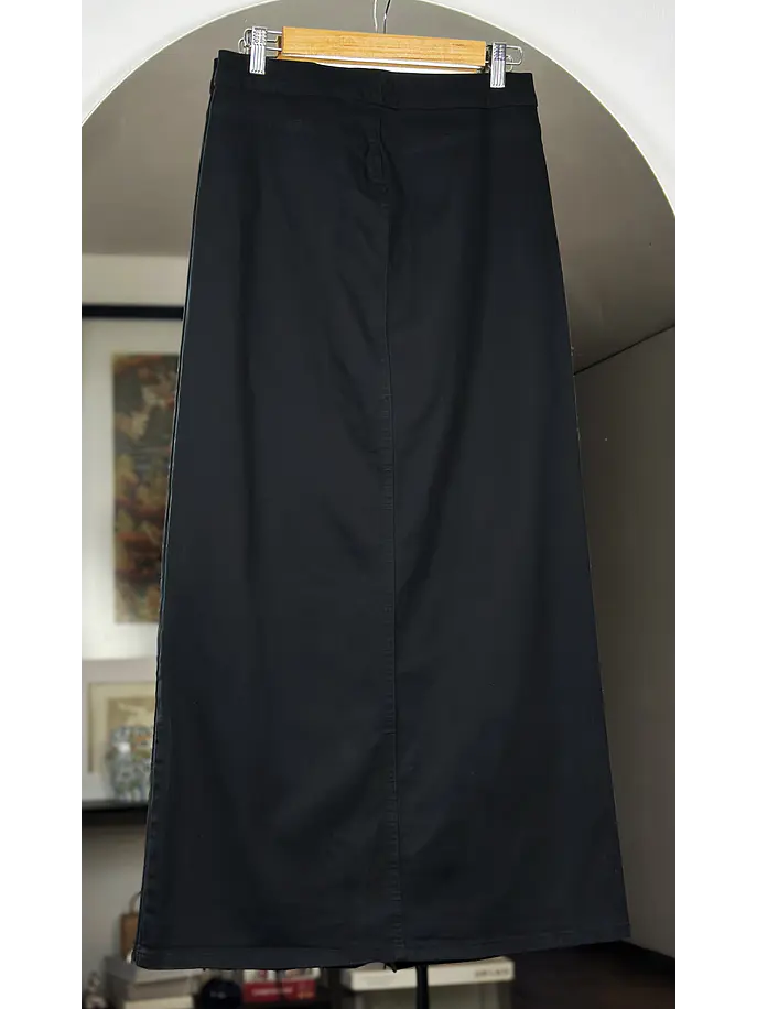 Falda de mezclilla larga negra  4