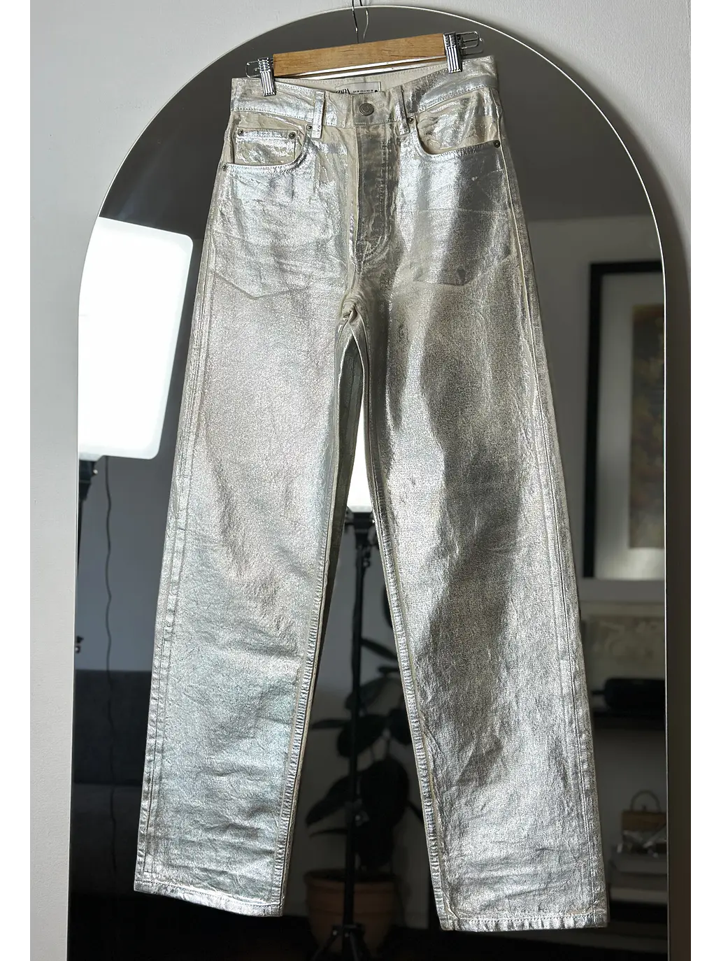 Pantalón de mezclilla metalizado 1