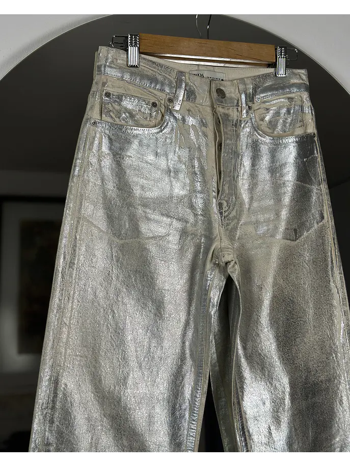 Pantalón de mezclilla metalizado 6