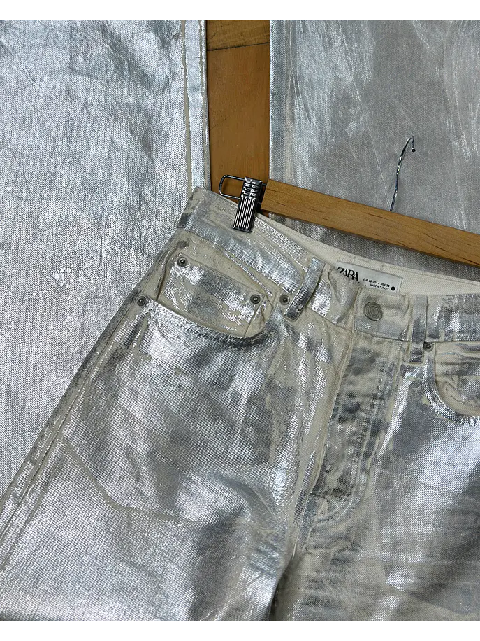 Pantalón de mezclilla metalizado 7