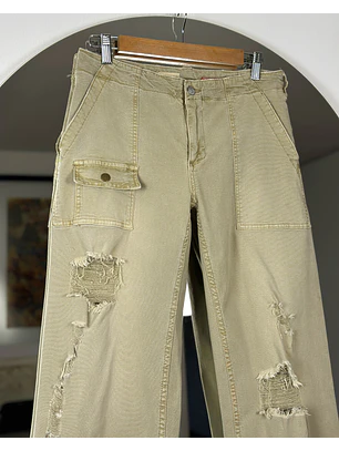 Pantalón beige tiro bajo
