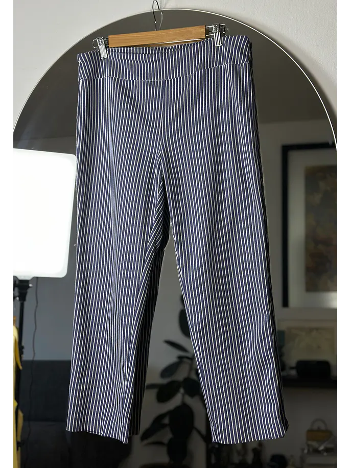 Pantalón capri rayado 4