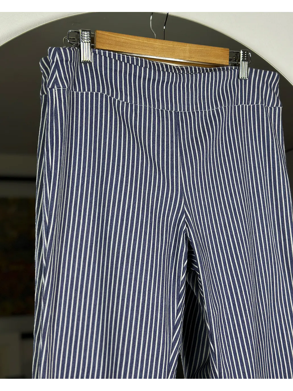 Pantalón capri rayado 5