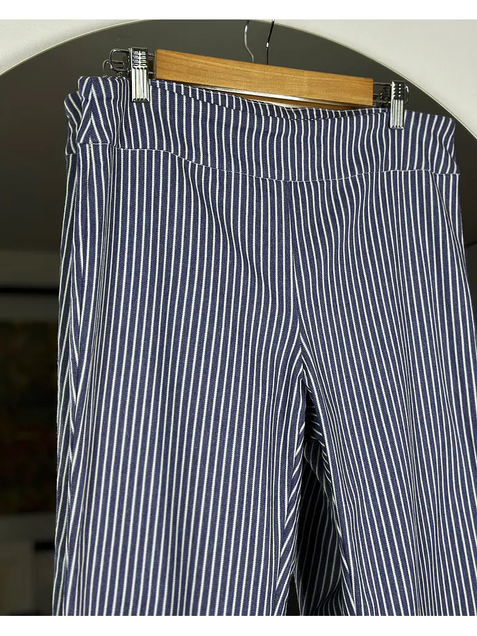 Pantalón capri rayado 5