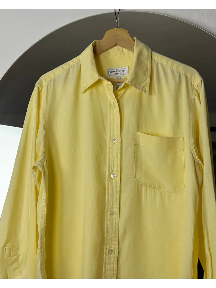 Camisa amarilla de lino 2